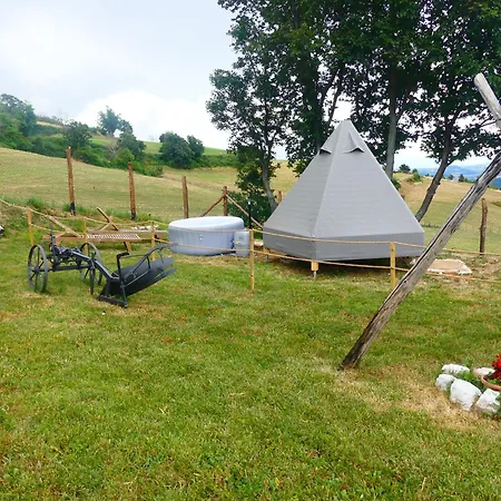 Alloggio per agriturismo La Fattoria Dei Sibillini *